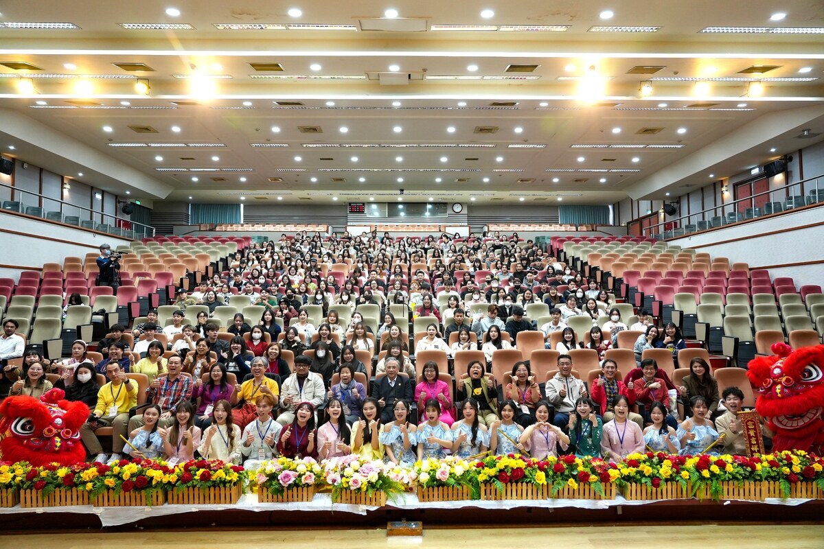114 | 朝陽科技大學國際學生跨年迎春，永續時尚走秀驚豔登場圖片