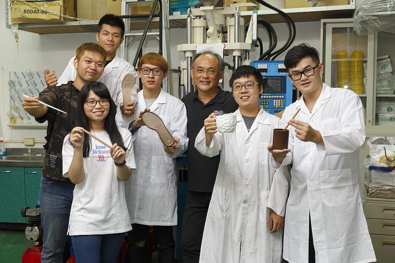 112 | 經濟部iPAS塑膠材料應用工程師認證，朝陽科技大學通過率全台之冠圖片